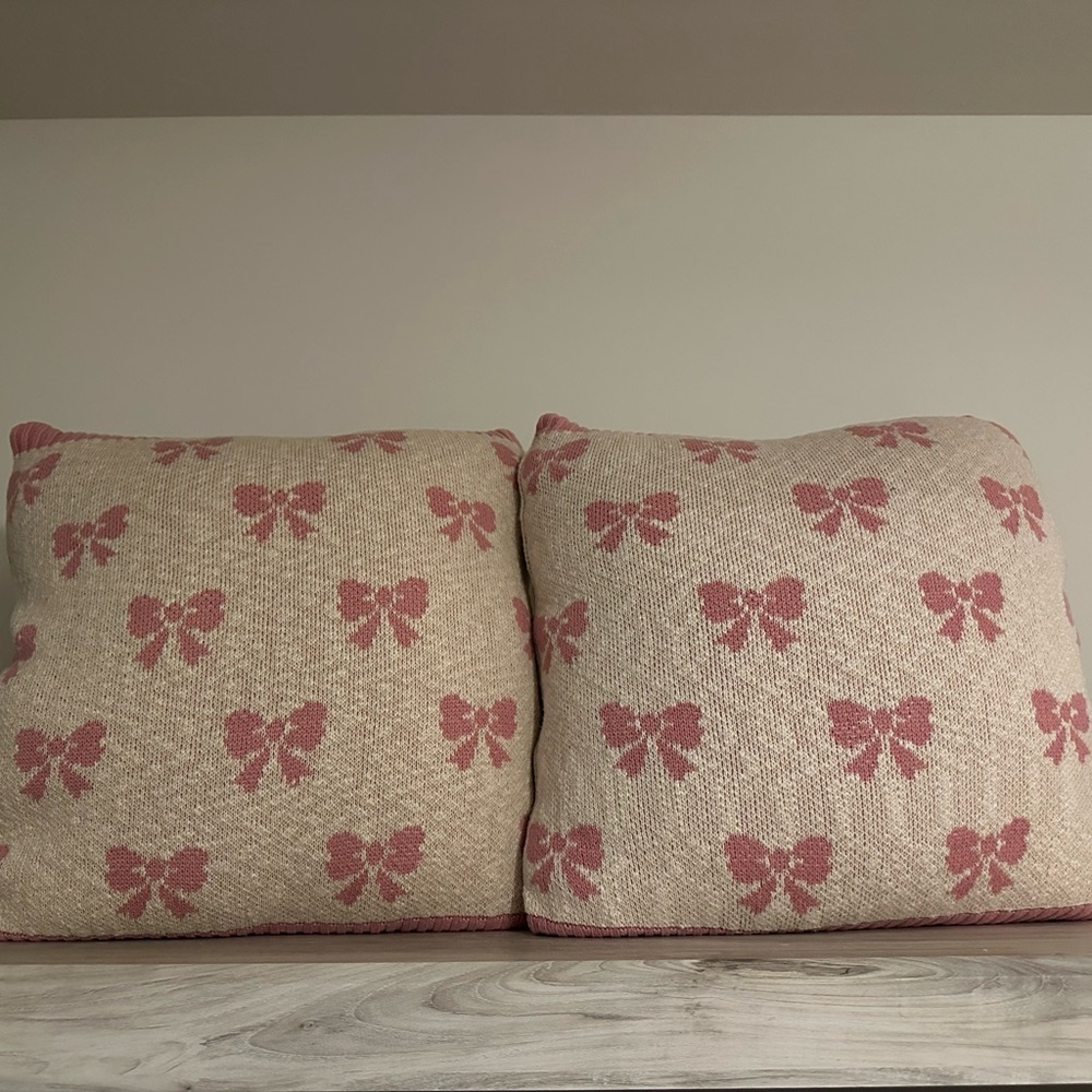 Pink Bow Square Pillows- Set of 2